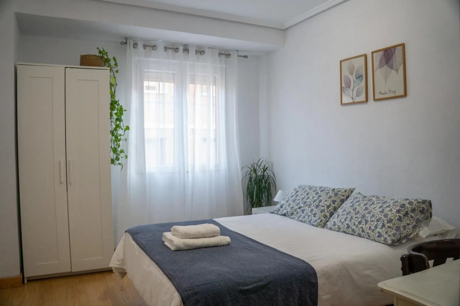 Apartamento Piso Completo Cerca De Estacion Bus, Tren Y Ferrys Santander España