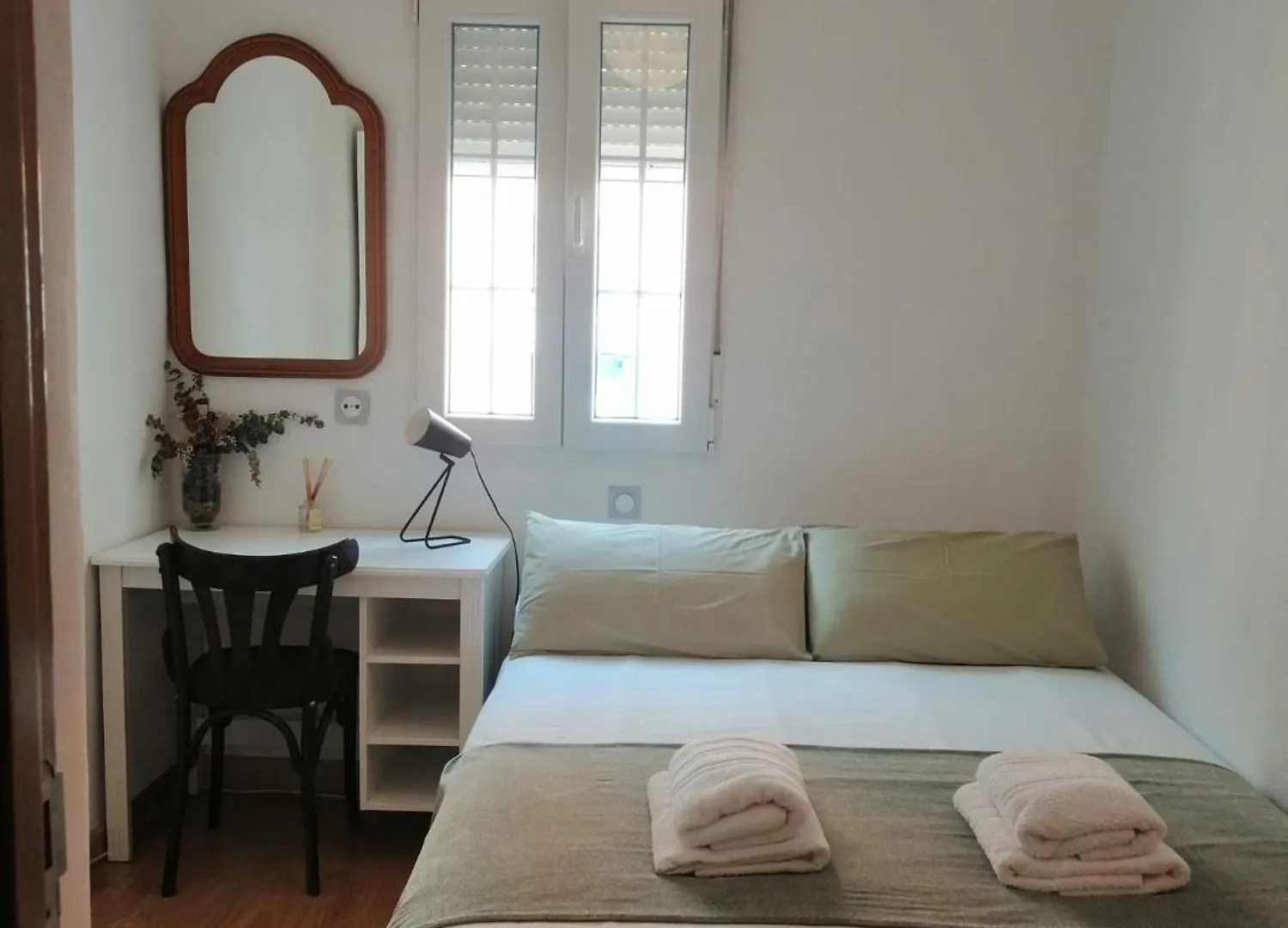 Apartamento Piso Completo Cerca De Estacion Bus, Tren Y Ferrys Santander España